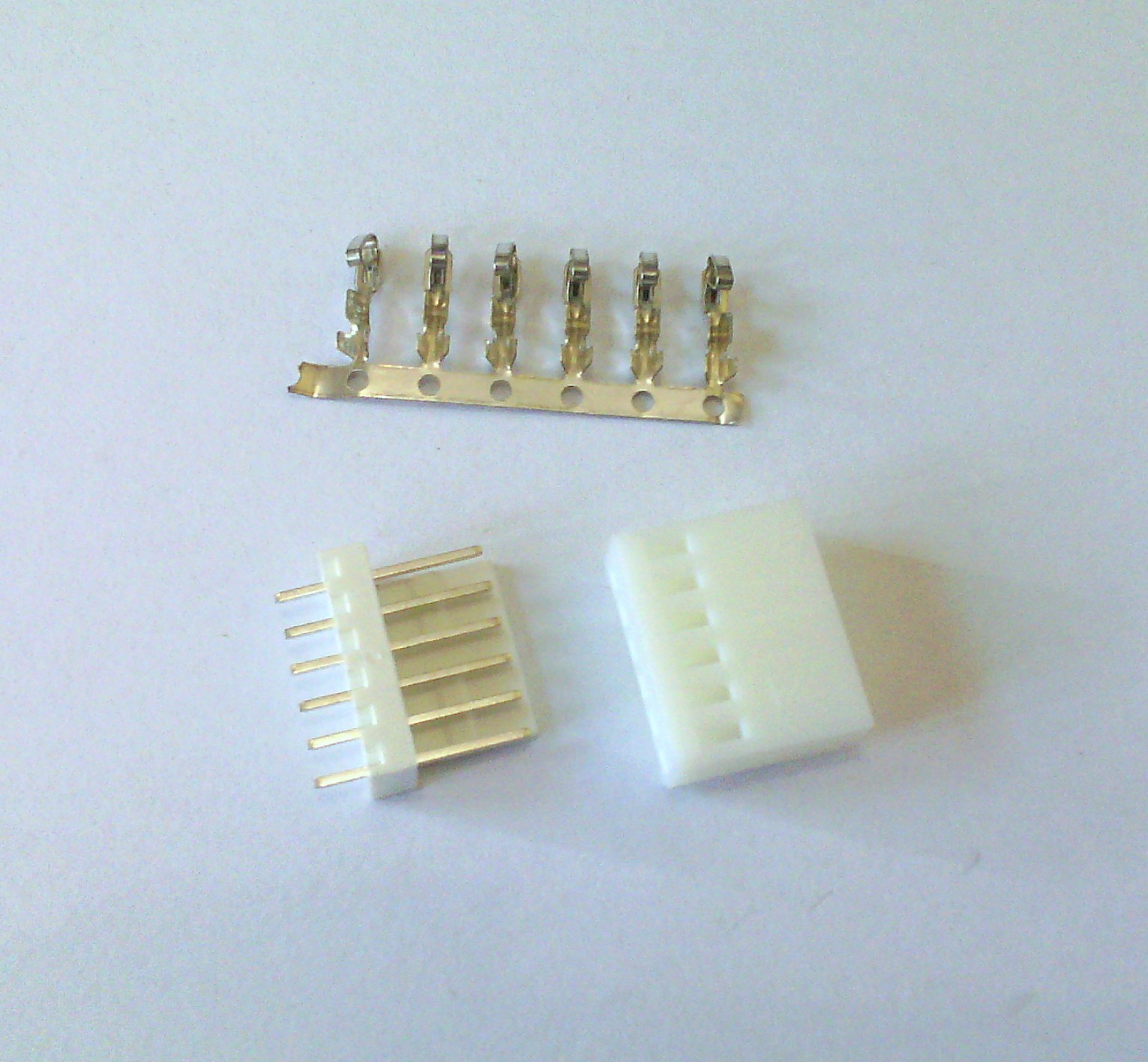 White Housing 6 Pin