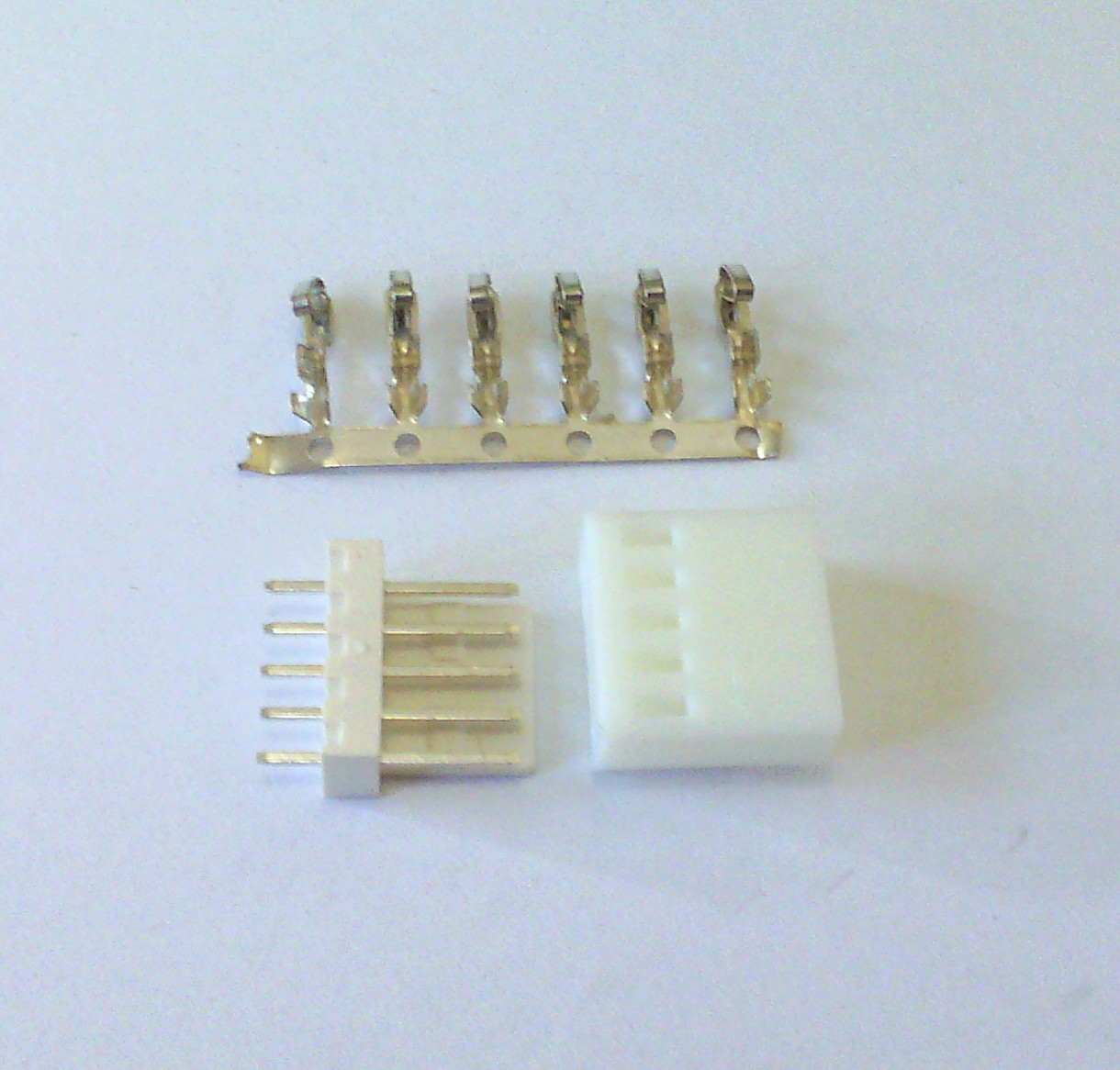 White Housing 5 Pin