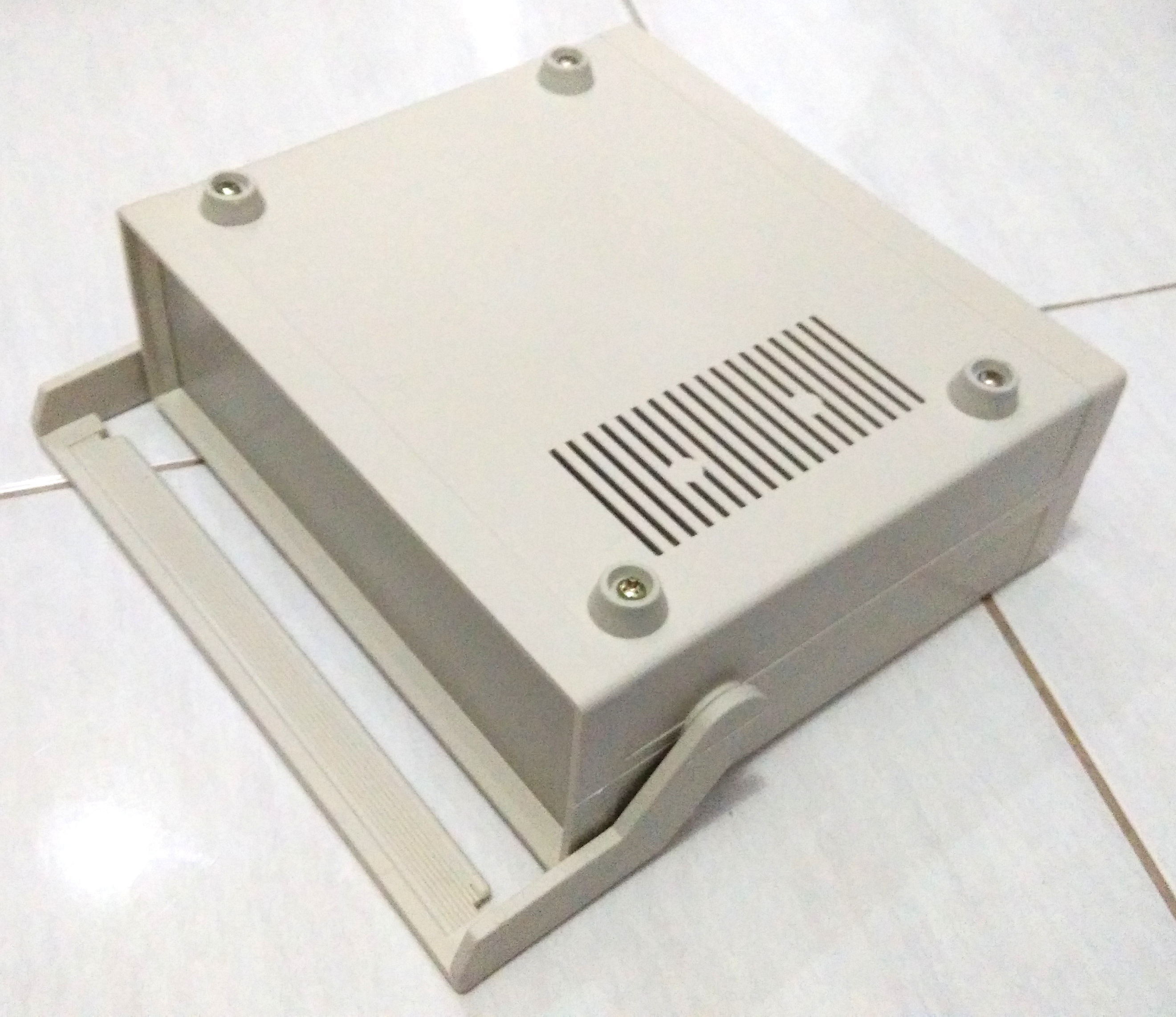 Box Plastik Putih 200x 175x70mm